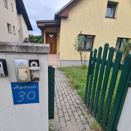 Small-Comfy Guest House In Donaustadt Garden - Not Shared! Вена Экстерьер фото